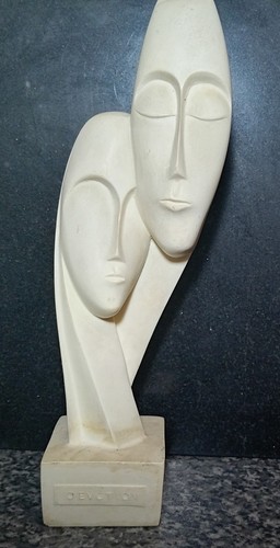 Male female devotion statue - male,