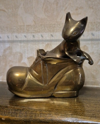 Brass cat boot - boot, ornament