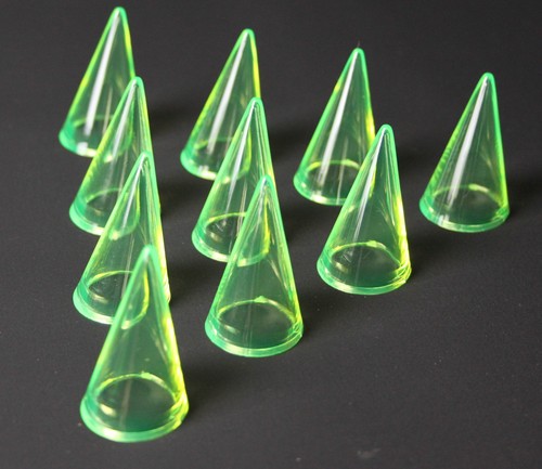 Green acrylic ring - x,