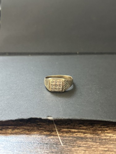 9ct gold diamond - signet, ring