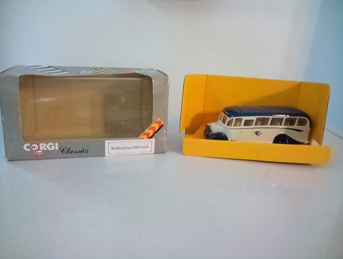 Corgi british bedford coach - corgi, ob
