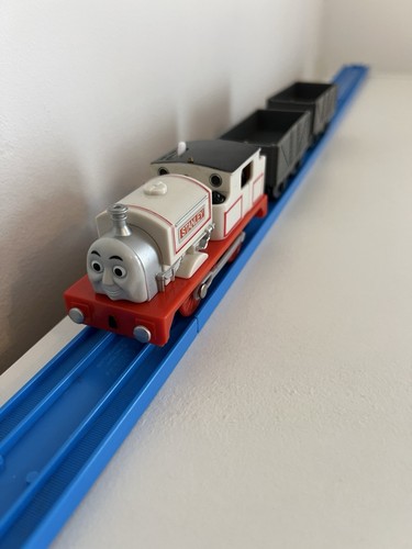Tomy trackmaster stanley train - stanley,
