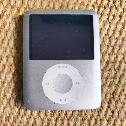 Apple ipod nano 3rd generation - apple,