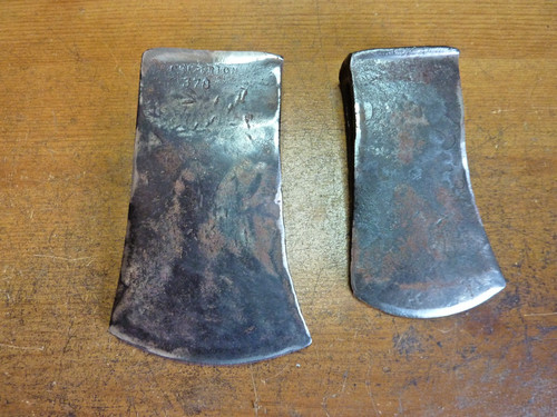 Tiny axe heads brades - x,