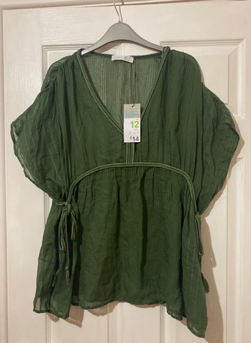 Womens green blouse sleeved