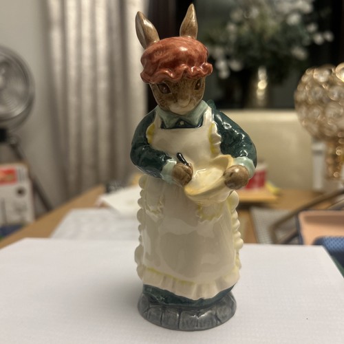 Lovely very rare beswick mrs - very,