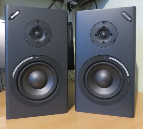 Alesis monitor one - alesis,