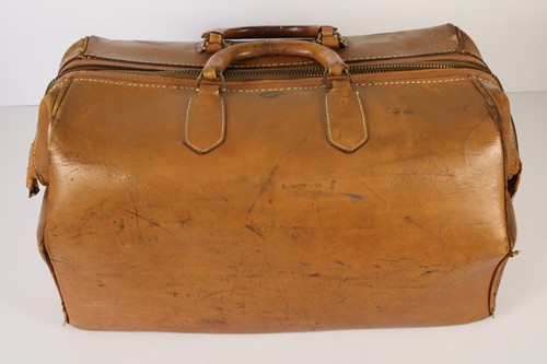 Antique 1800s doctor - antique, satchel