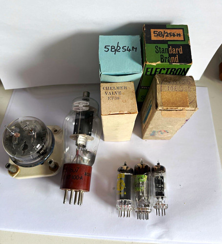 Bundle vintage electronic - of, 9
