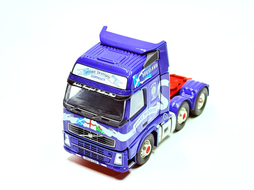 Corgi volvo tractor unit - corgi, fh
