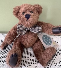 J B Bean/ Boyd’s Jointed Small Brown Teddy Bear. Collectible- Baxter B Bean. Tag
