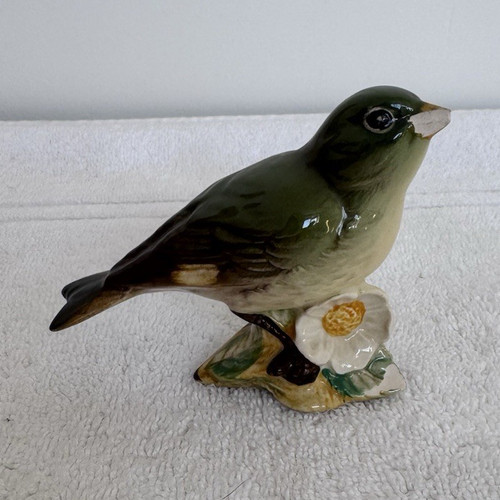 Beswick greenfinch bird - greenfinch, figure