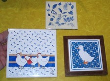 VINTAGE COUNTRY TILE TRIVET