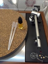 Fuchs Equivalent Linn oil LP12