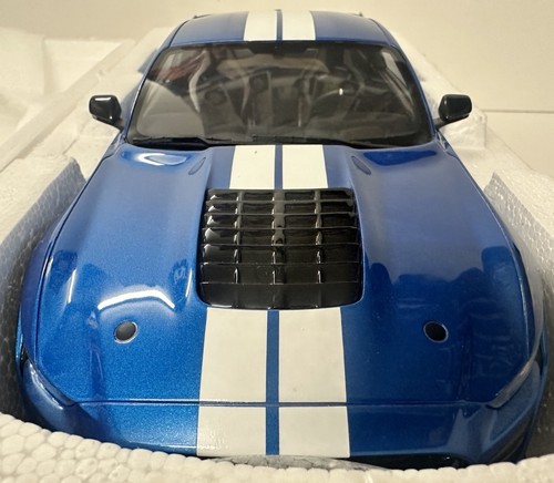 Spirit ford mustang - 1:18,