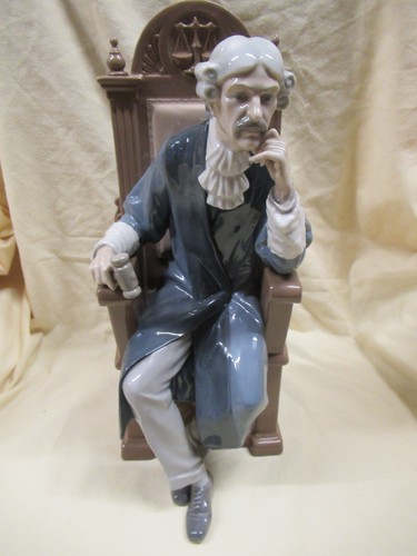 Rare model lladro seated judge - seated,