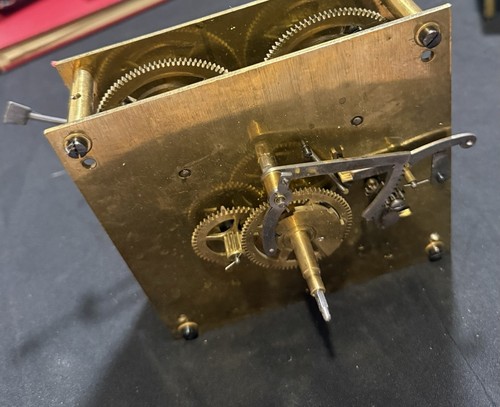 Metal internal clock - internal,