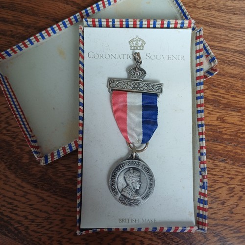 Coronation souvenir medal - coronation,