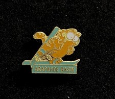 ARAPAHOE Garfield Ski Pin