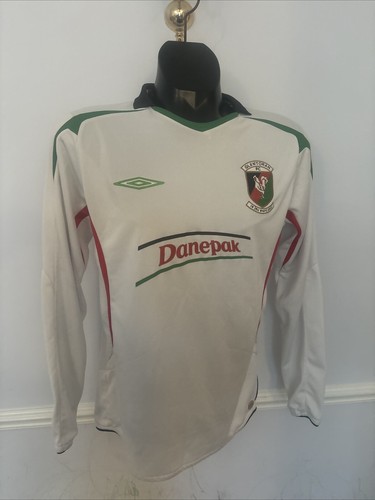 Glentoran 2006 away - glentoran,