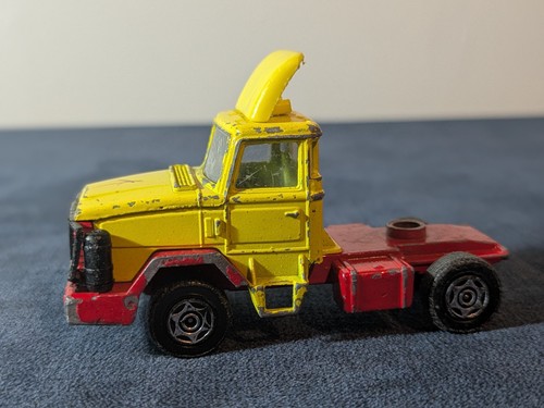 Corgi diecast sleeper truck - diecast,