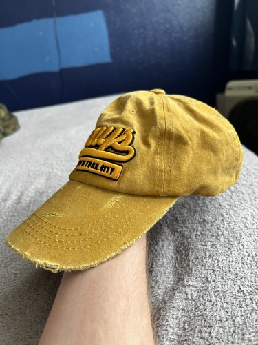 Vintage style mustard yellow - style,