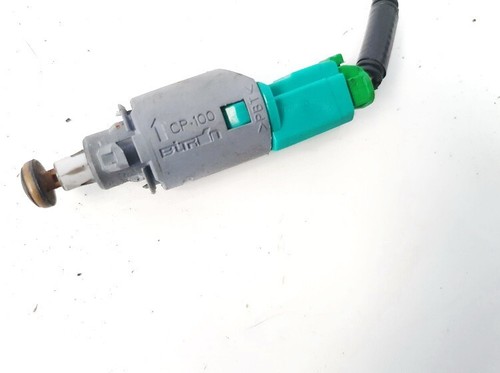 8200168240b brake light switch