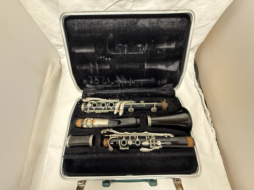 Vintage bundy selmer clarinet - vintage,