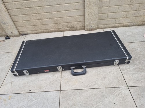 Gator cases deluxe hard case - deluxe,