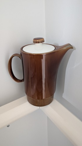 Vintage poole pottery chestnut - pottery,