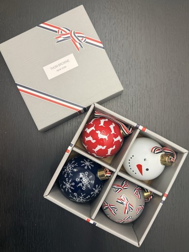 Thom browne printed ornament - browne,