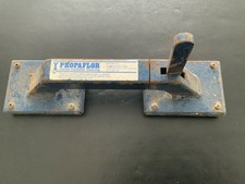 Carpet Tile Lifter Tool