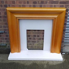 £100.00 NEW Fire Surround, Oak veneer NEW