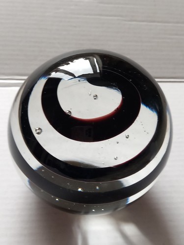 Bhs vintage paperweight black - bhs,