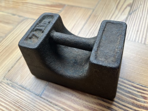 7lbs cast iron antique avery - 7lbs,