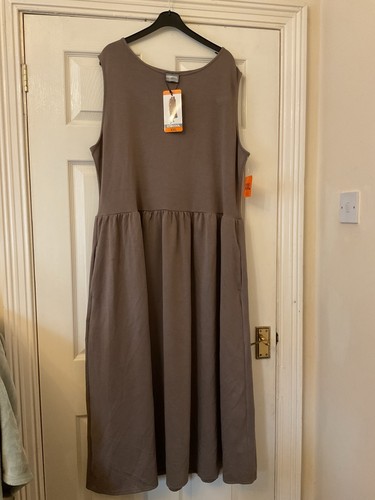Nwt ladies degrees cool - nwt, 32
