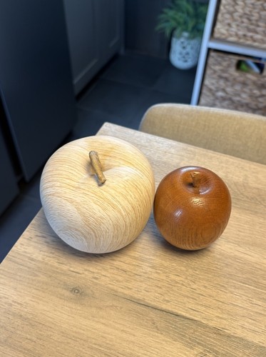 Apple ornaments polished - x,