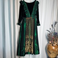 Vintage 1970s Renaissance