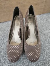 Red Herring By Debenhams Court Shoes In Taupe Spotted Material. Size 7, 40 Euro.