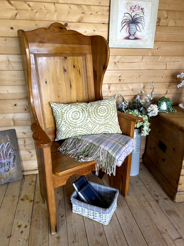 Rustic solid pine lambing - solid,