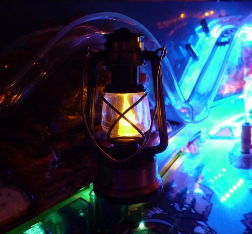 Active lantern flickering - active, 'flickering