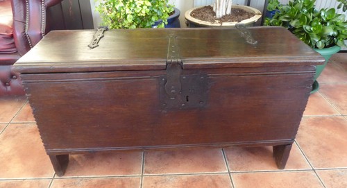 Six plank cottage coffer - six,