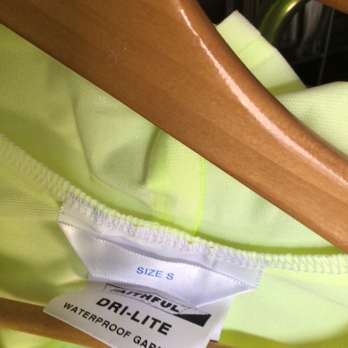 Faithful bright yellow small - bright,