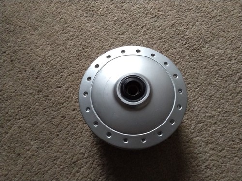 Honda h100s front hub - front,