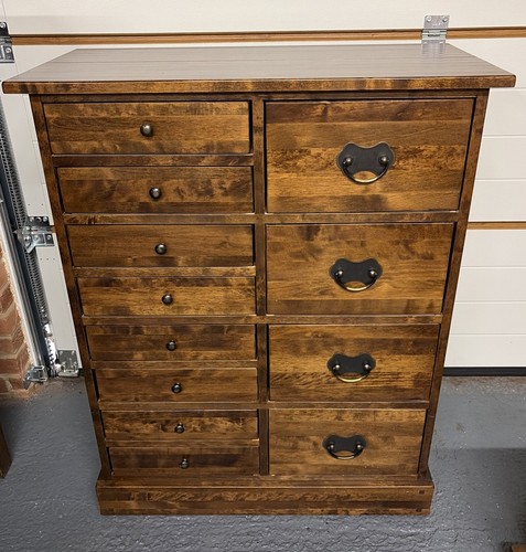 Laura ashley garrat - chest, of