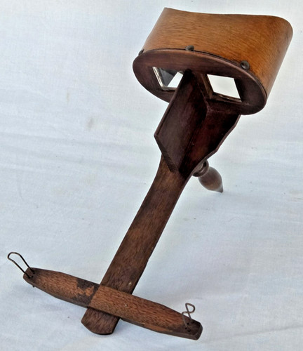 Antique wooden stereo - wooden,