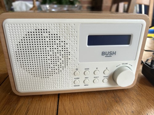 Bush white wooden - white, radio
