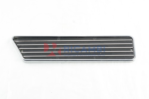 Right rear side show panel - side,
