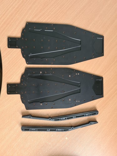 Schumacher cougar chassis - schumacher,