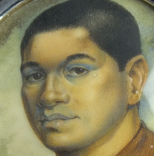 Fine signed portrait miniature - fine,